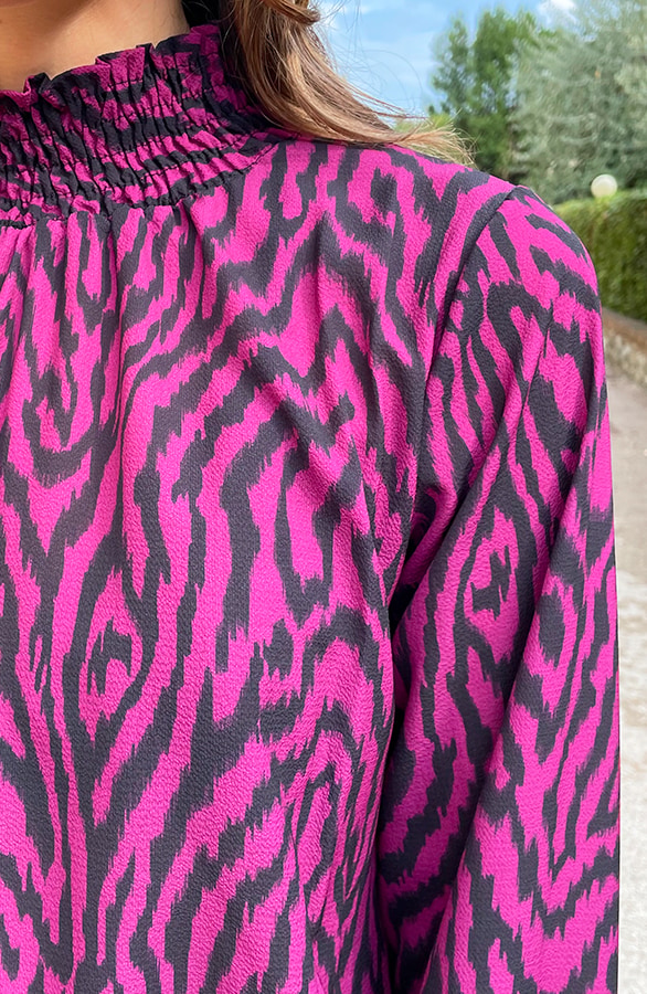 Col Blouse Zebra Magenta – shoparchief, foto 12