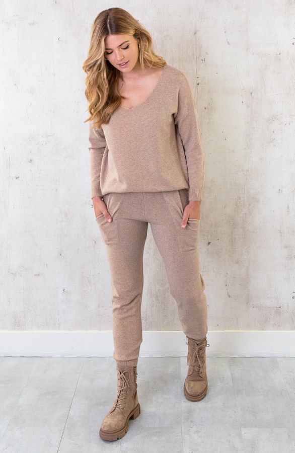 Joggingtrui Met V-hals Camel – shoparchief, foto 9