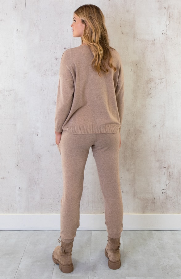 Joggingtrui Met V-hals Camel – shoparchief, foto 11