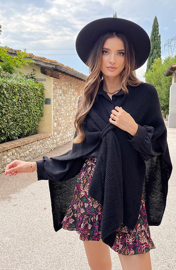 Overslag Poncho Zwart – shoparchief, foto 4