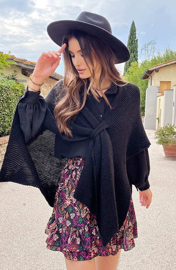 Overslag Poncho Zwart – shoparchief, foto 3