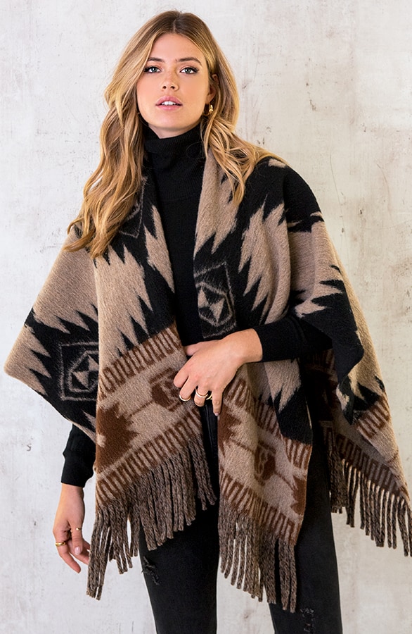 Woven Poncho Camel – shoparchief