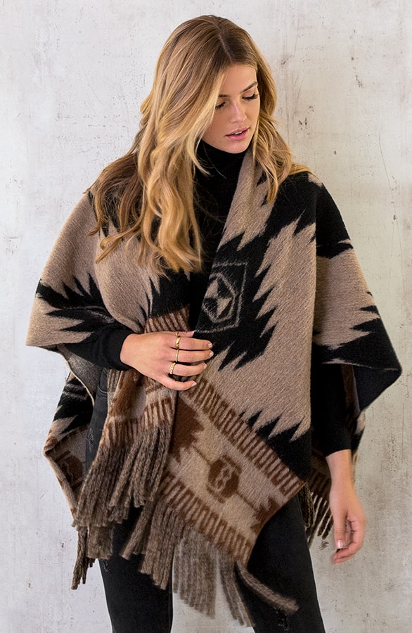 Woven Poncho Camel – shoparchief, foto 3