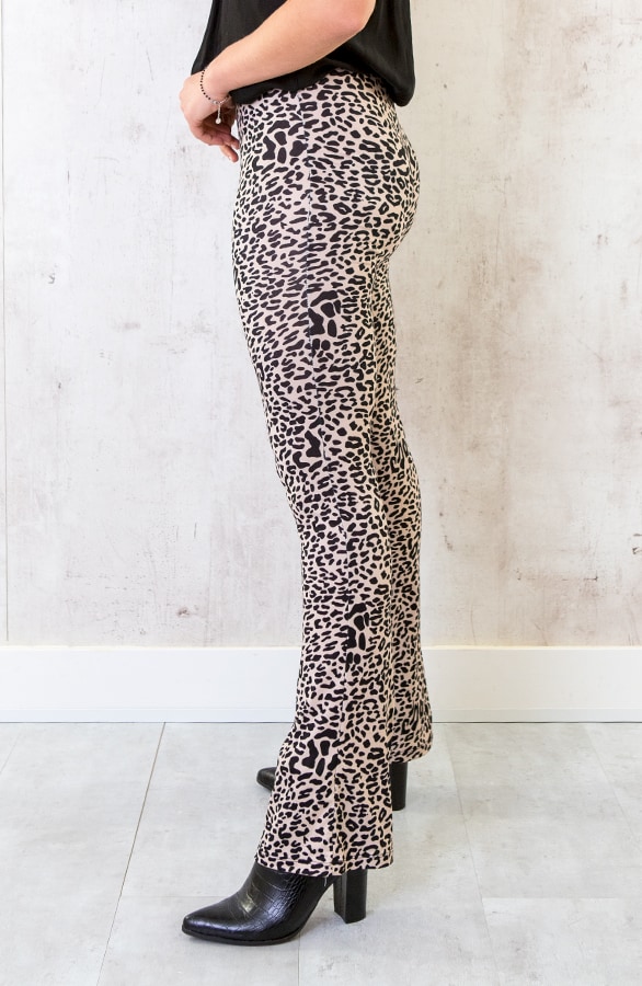 Flared Broek Luxe Leopard Beige – shoparchief, foto 3