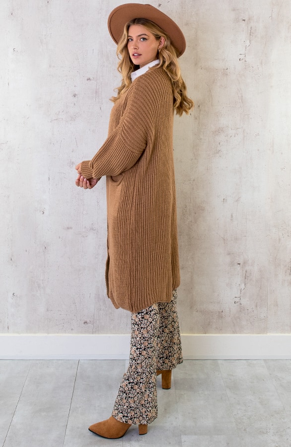 Gebreid Vest Met Zakken Camel – shoparchief, foto 4