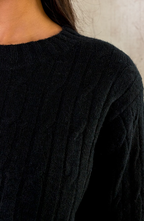 Knitted Dress Kabelpatroon Zwart – shoparchief, foto 7