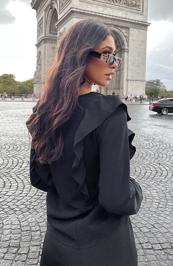 Basic V-hals Ruffle Blouse Zwart – shoparchief, foto 4