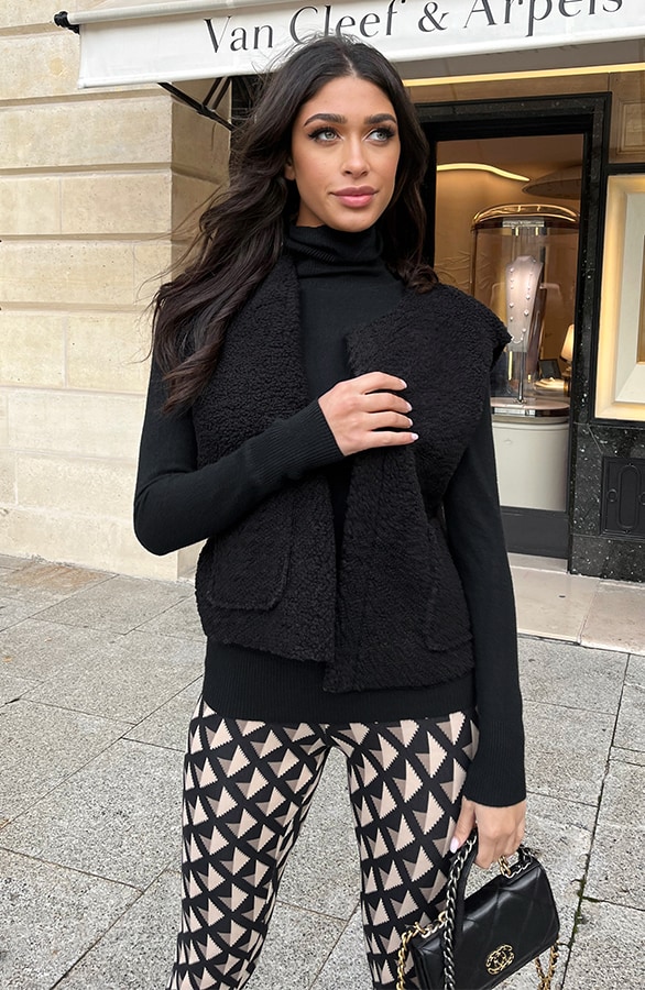 Gilet Pocket Teddy Zwart – shoparchief, foto 5