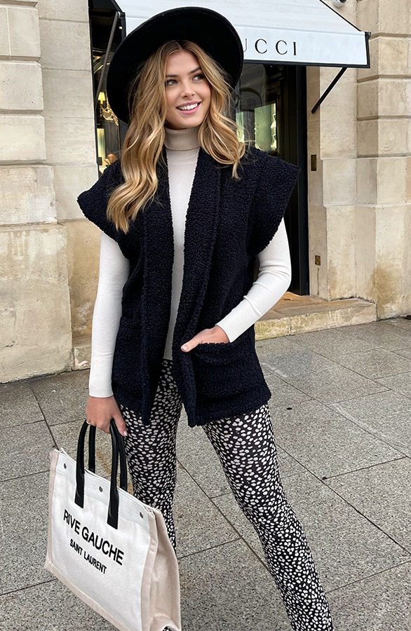 Teddy Gilet Met Schouderdetail Zwart – vesten, foto 10