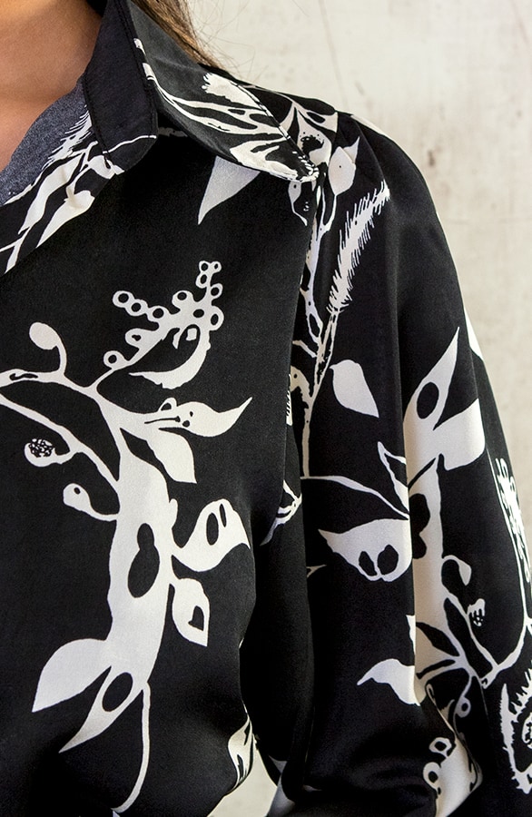 Bloemen Blouse Zwart Wit – shoparchief, foto 6