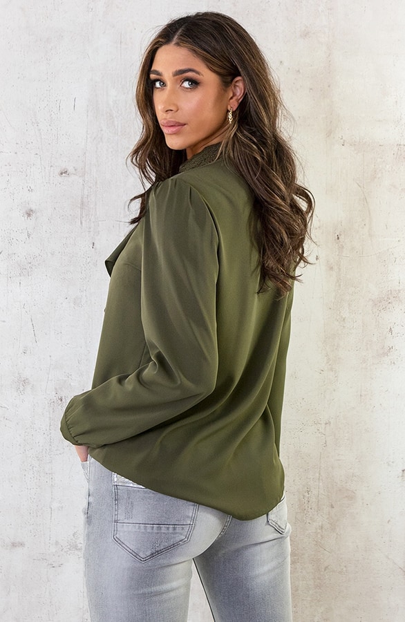 Silky Ruffle Kraag Blouse Army – shoparchief, foto 5