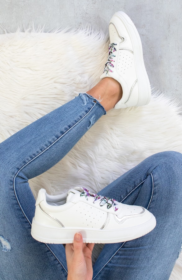 Sneaker Met Bloemen Veter Wit – shoparchief