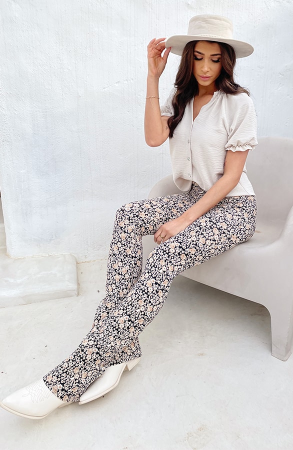 Pofmouwen Knopen Blouse Beige – shoparchief, foto 7