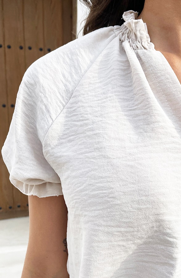 Pofmouwen Knopen Blouse Beige – shoparchief, foto 8