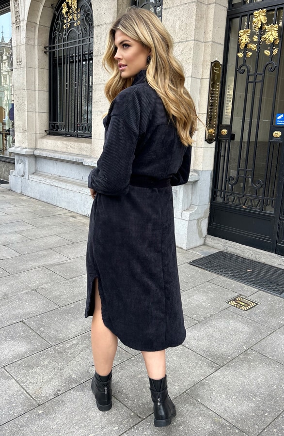 Corduroy Maxi Jurk Met Knopen Zwart – shoparchief, foto 4