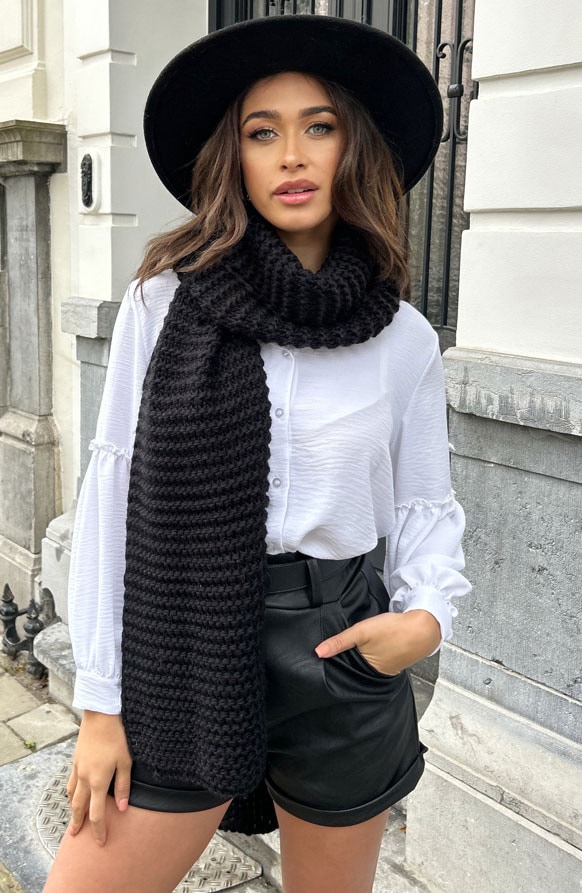 Knitted Sjaal Ultra Zwart – shoparchief, foto 2