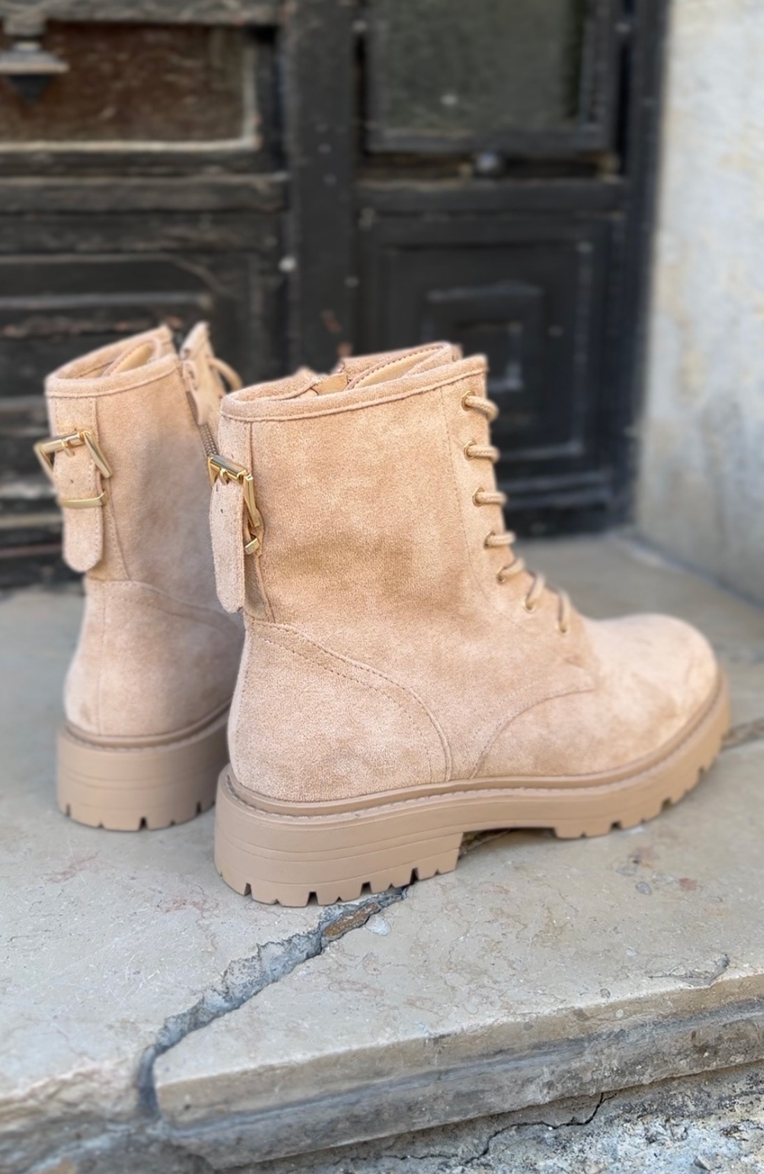 Suede Boots Beige – shoparchief, foto 2