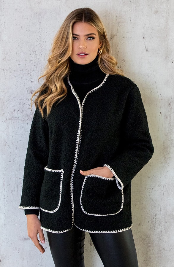 Bouclé Teddy Vest Detail Zwart – shoparchief
