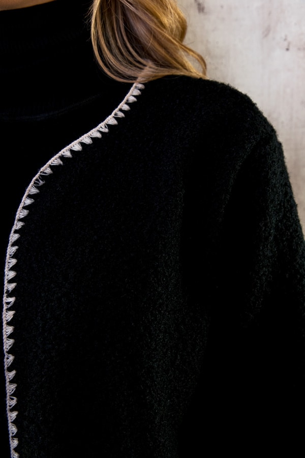 Bouclé Teddy Vest Detail Zwart – shoparchief, foto 5