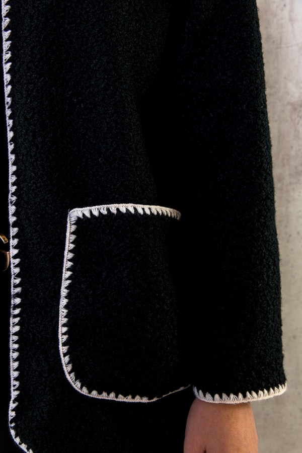Bouclé Teddy Vest Detail Zwart – shoparchief, foto 4