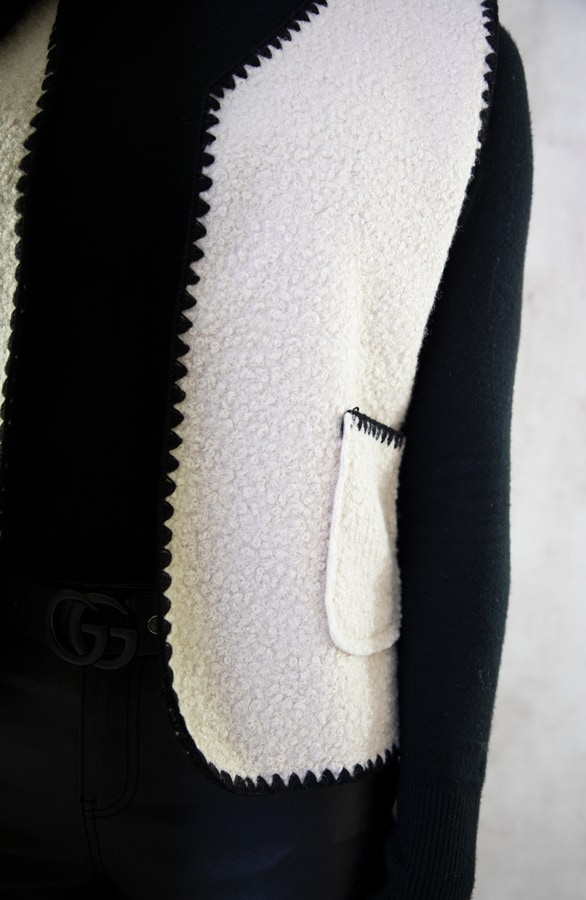 Detailed Gilet Beige – shoparchief, foto 5
