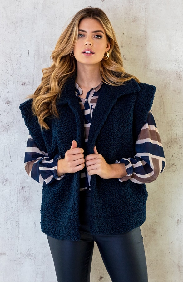 Teddy Gilet Oversized Marine – shoparchief