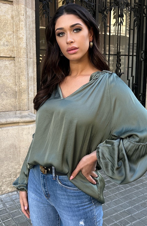 Silk Ruffle Blouse Army – shoparchief, foto 3