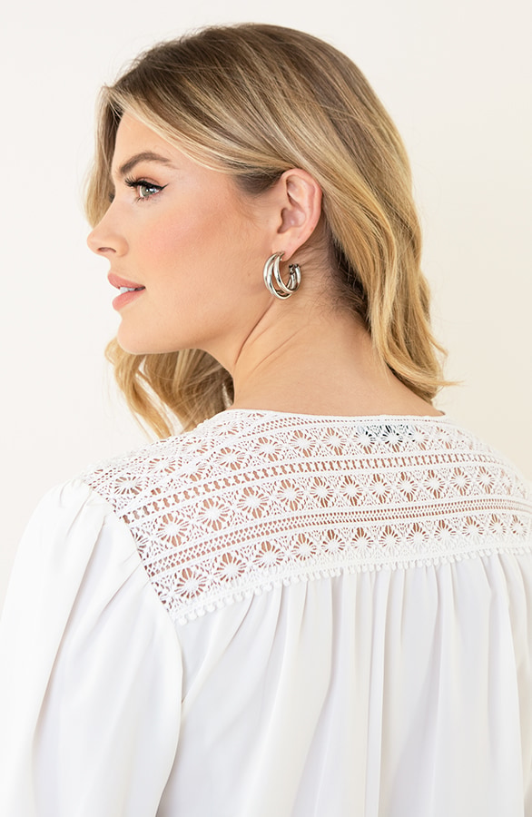 V-Ausschnitt Bluse mit Spitzenrücken Ecru, Shoparchiv, Foto 4