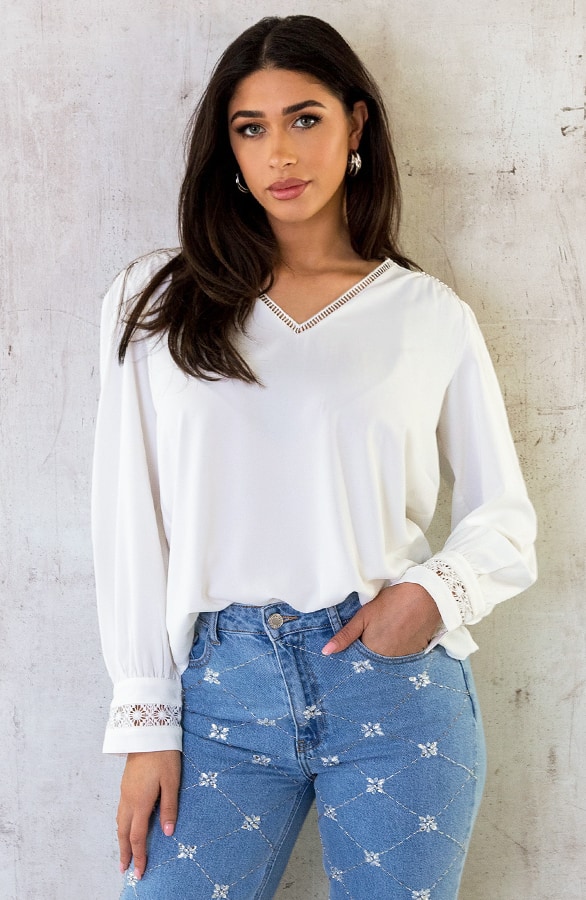 V-Ausschnitt Bluse mit Spitzenrücken Ecru, Shoparchiv, Foto 8