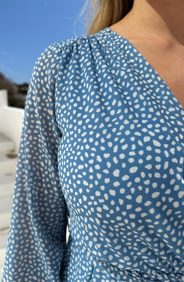 Cheetah Ruffle Dress Sky Blue – shoparchief, foto 3