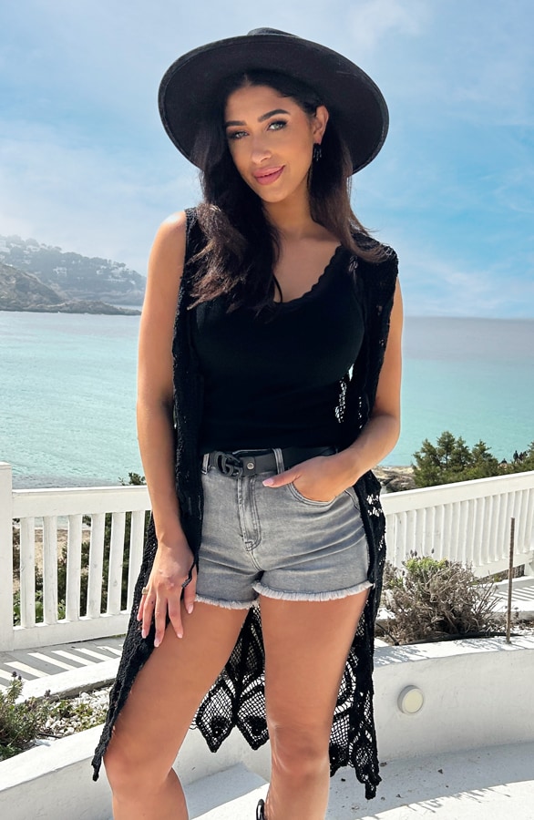 Lang Gehaakt Gilet Boho Zwart – shoparchief