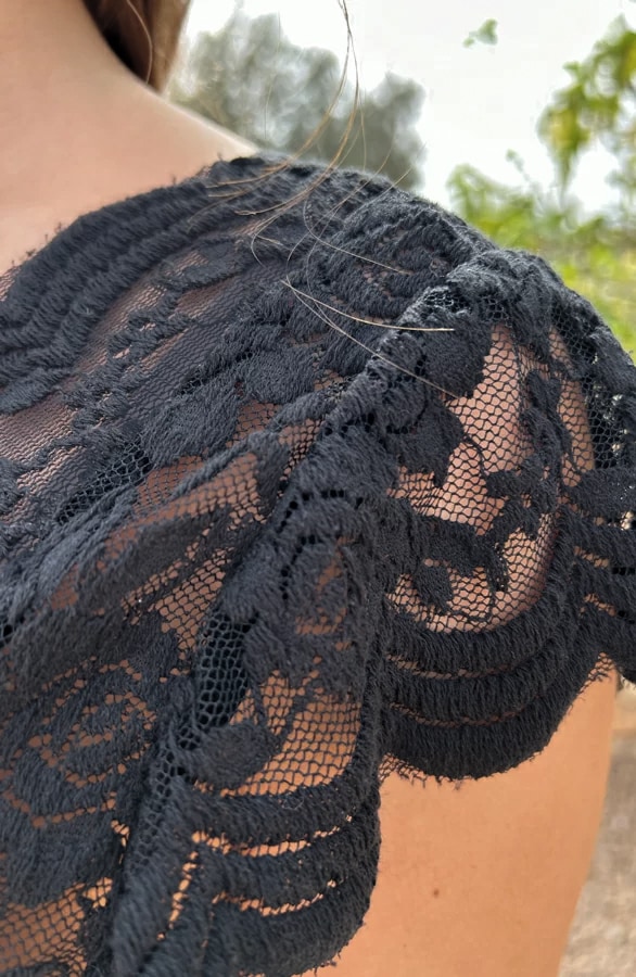 Romantische Top Korte Mouw Zwart – shoparchief, foto 3
