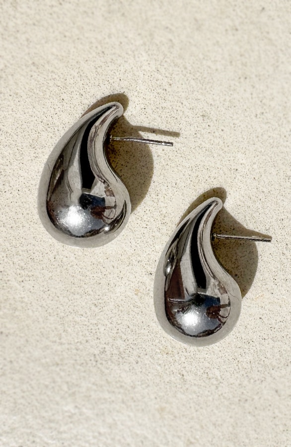 Teardrop Chunky Oorbellen Zilver – shoparchief