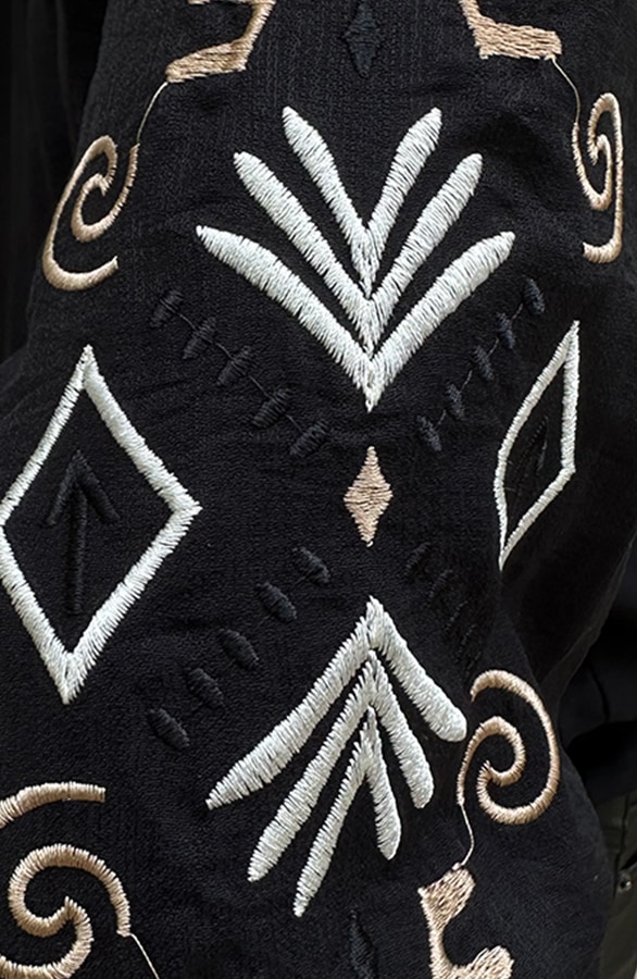 Blouse Embroidery Sleeve Zwart – shoparchief, foto 6