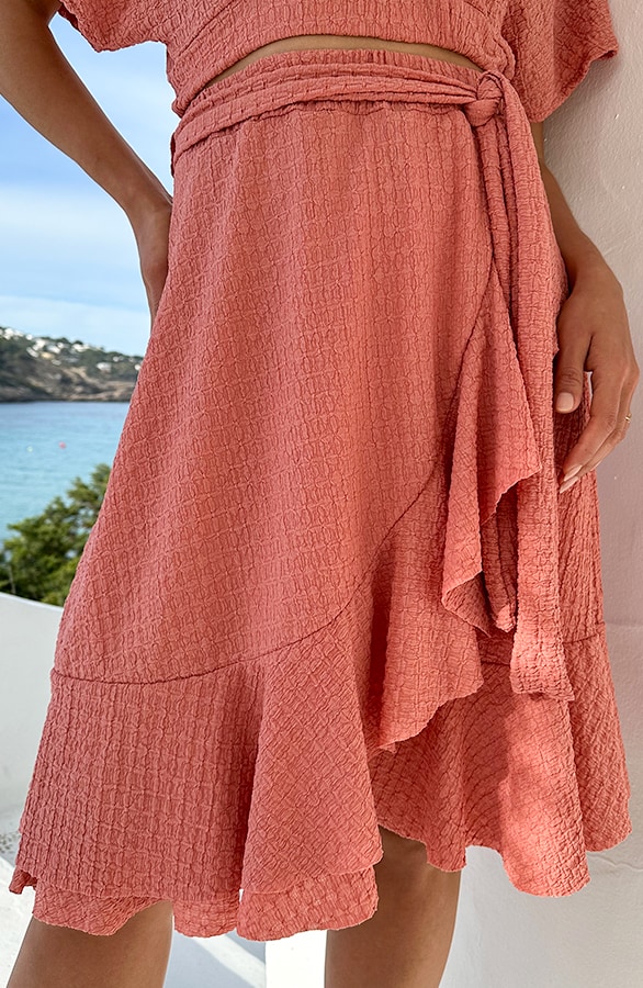 Smocked Ruffle Skirt Koraal – shoparchief