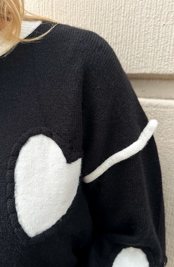 Detailed Heart Sweater Zwart – shoparchief, foto 8