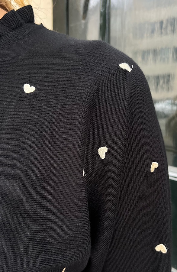 Hartjes Ruffle Trui Zwart Goud – truien, foto 7