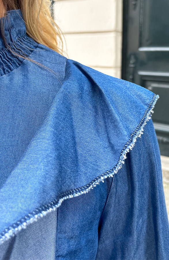 Ruffle Col Blouse Denim Blauw – alle kleding, foto 5