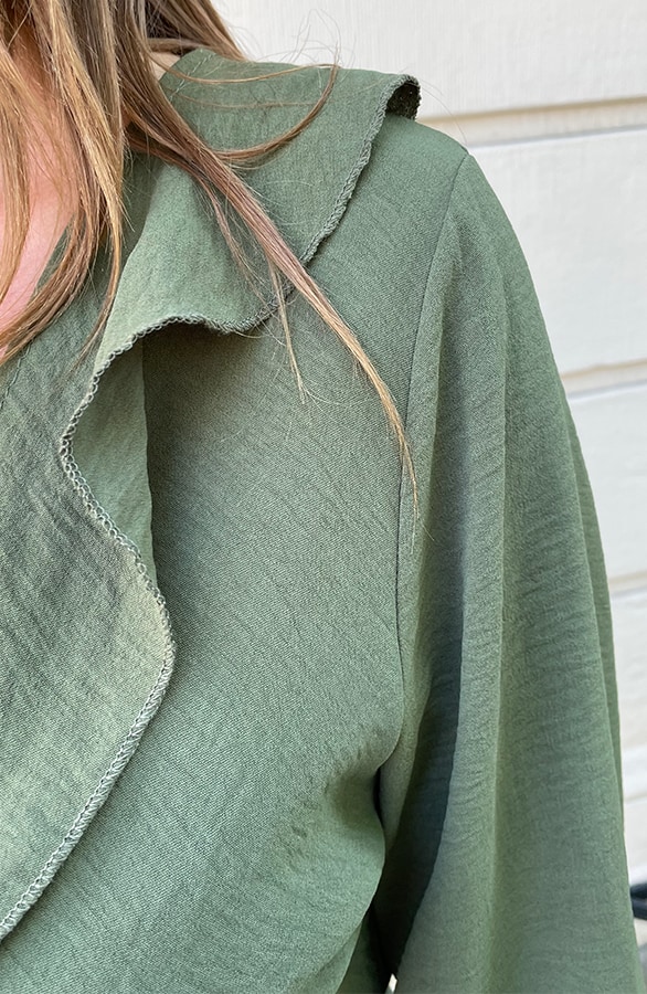 Ruffle V-hals Jurk Army – shoparchief, foto 4