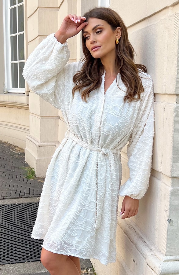 Vienna Jurk Met Wijde Mouwen Light Beige – shoparchief