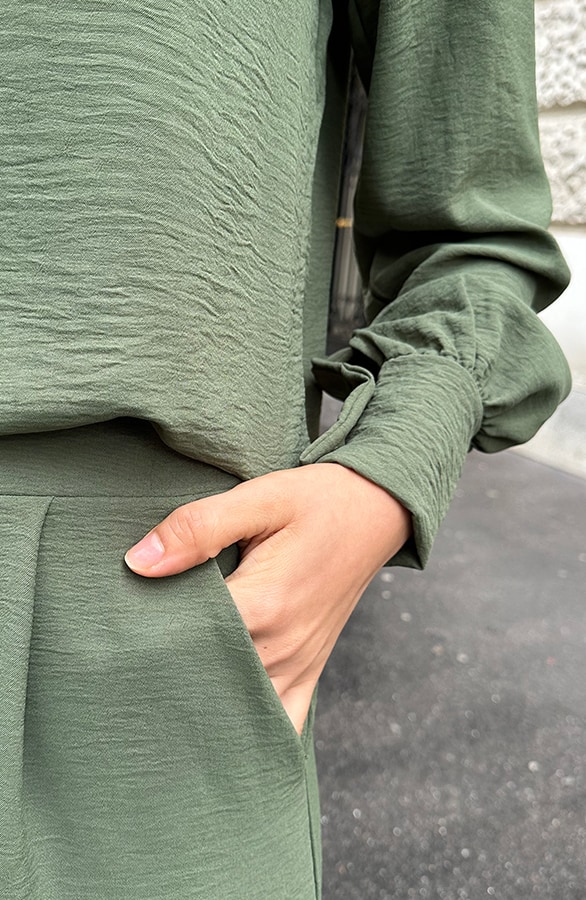 Mila Blouse Long Sleeve Army – alle kleding, foto 6