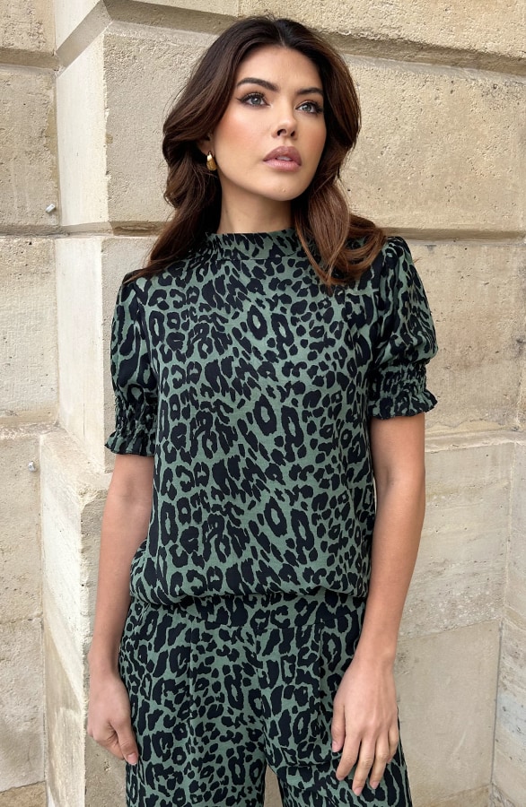 Mila Short Sleeve Top Leopard Army – shoparchief, foto 4
