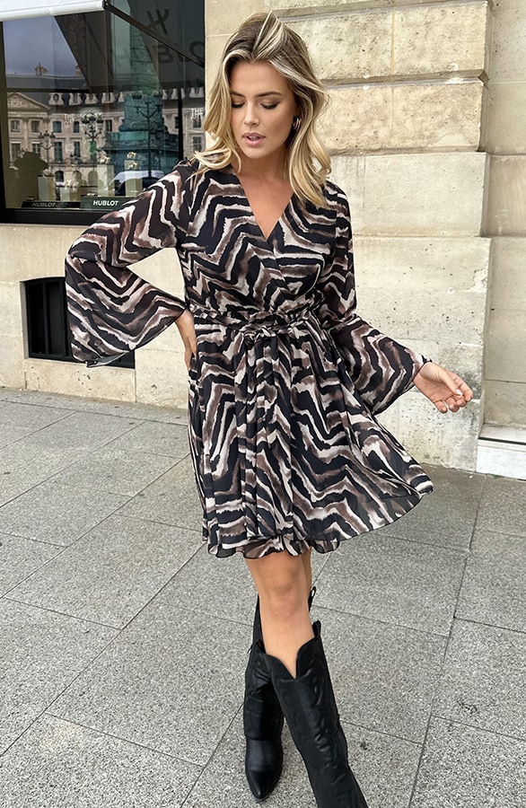 Stripe Jurk Wijde Mouw Zebra Black – jurken