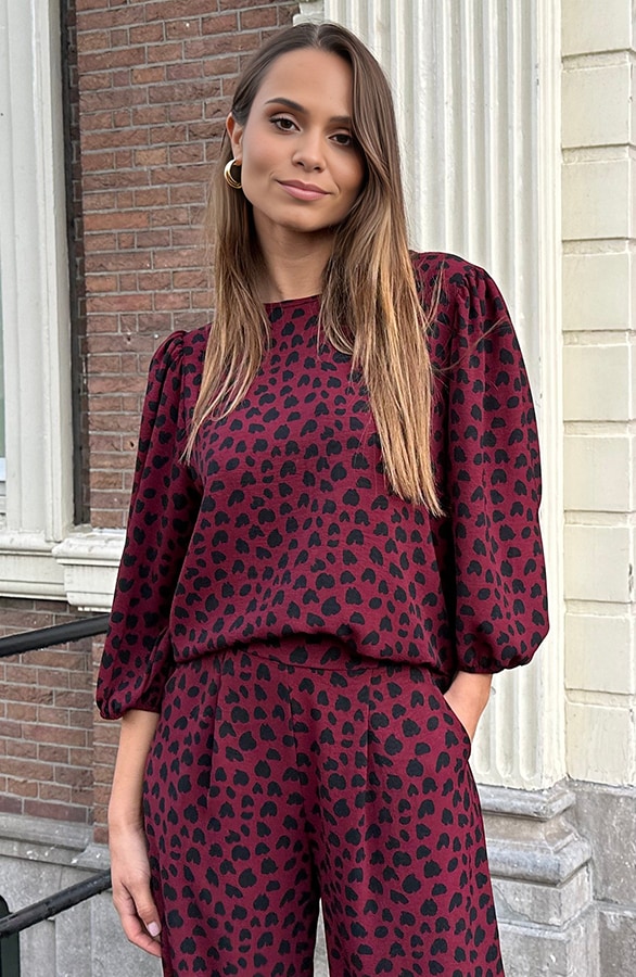 Mila Puff Sleeve Top Cheetah Burgundy – shoparchief, foto 5
