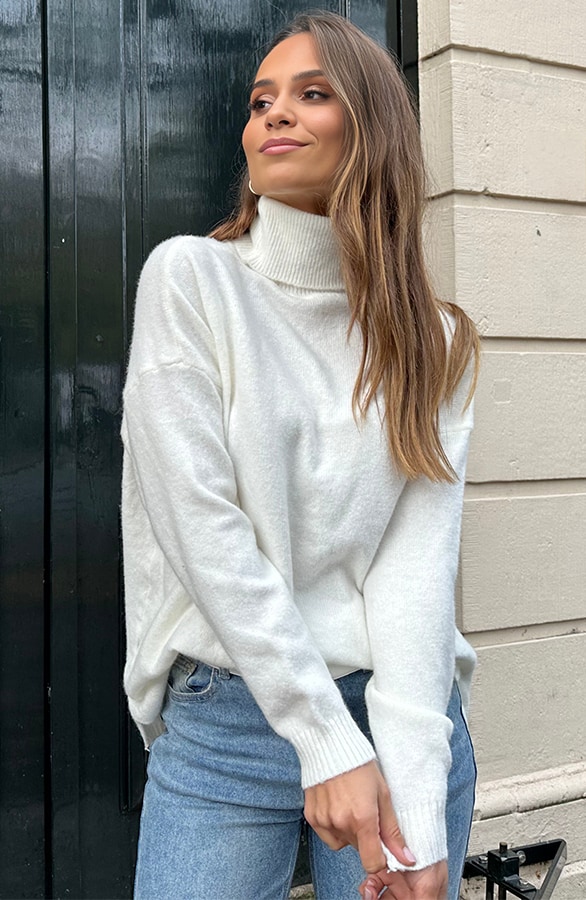 Ultra Soft Oversized Coltrui Met Split Off White – shoparchief, foto 7