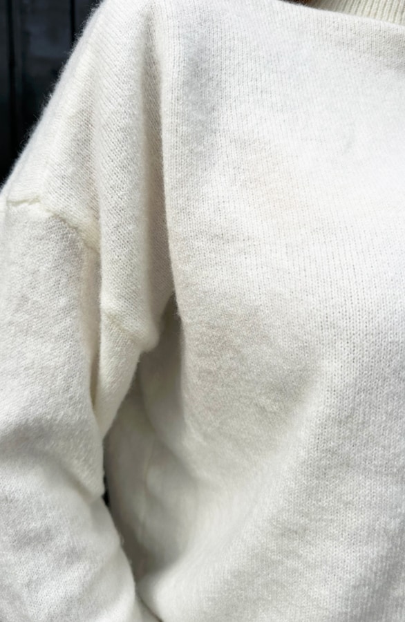 Ultra Soft Oversized Coltrui Met Split Off White – shoparchief, foto 5