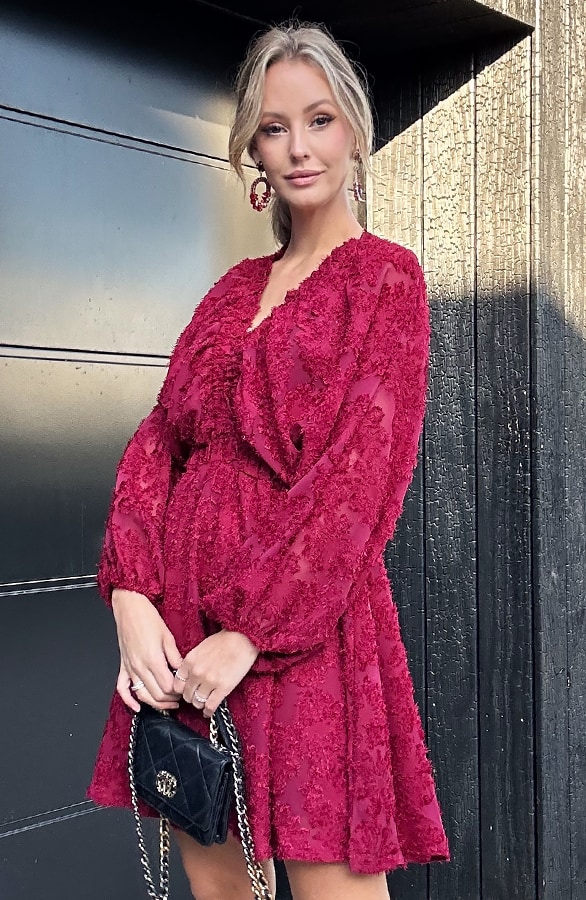 V-Ausschnitt Kleid mit weiten Ärmeln Bordeaux, Shoparchiv, Foto 6
