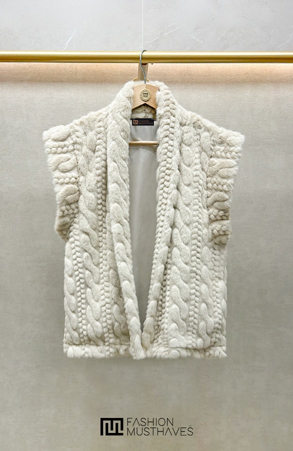 Furry Detailed Gilet Beige – shoparchief