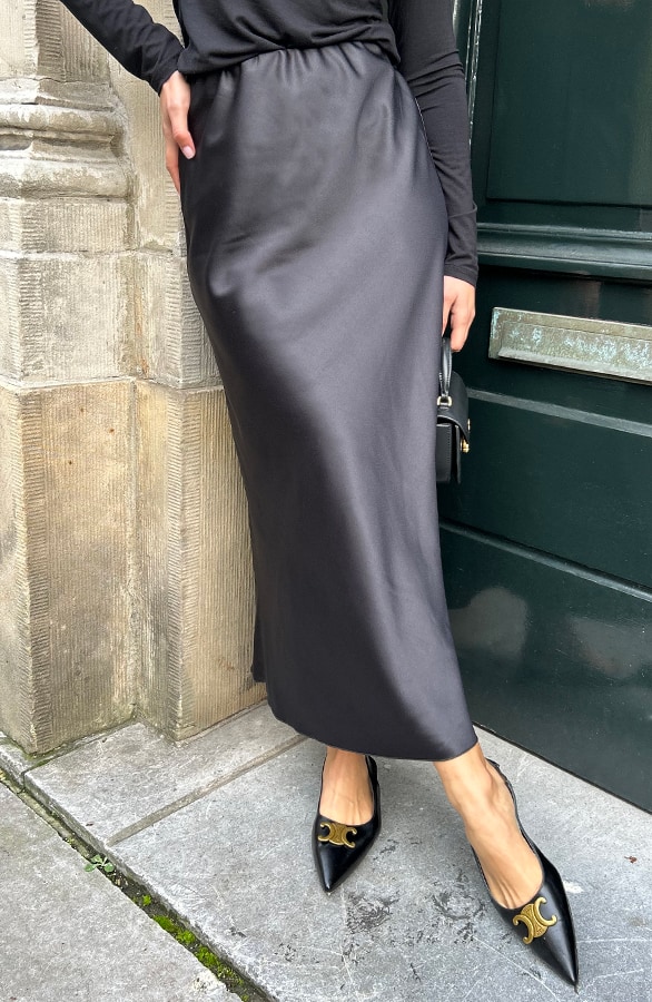 Silk Skirt Zwart – shoparchief, foto 3