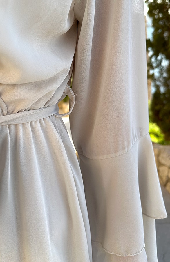 Chiffon Ruffle V-hals Jurk Beige – shoparchief, foto 9